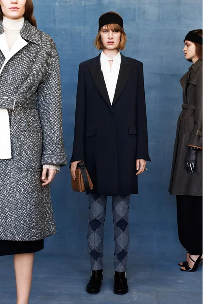 Look 1